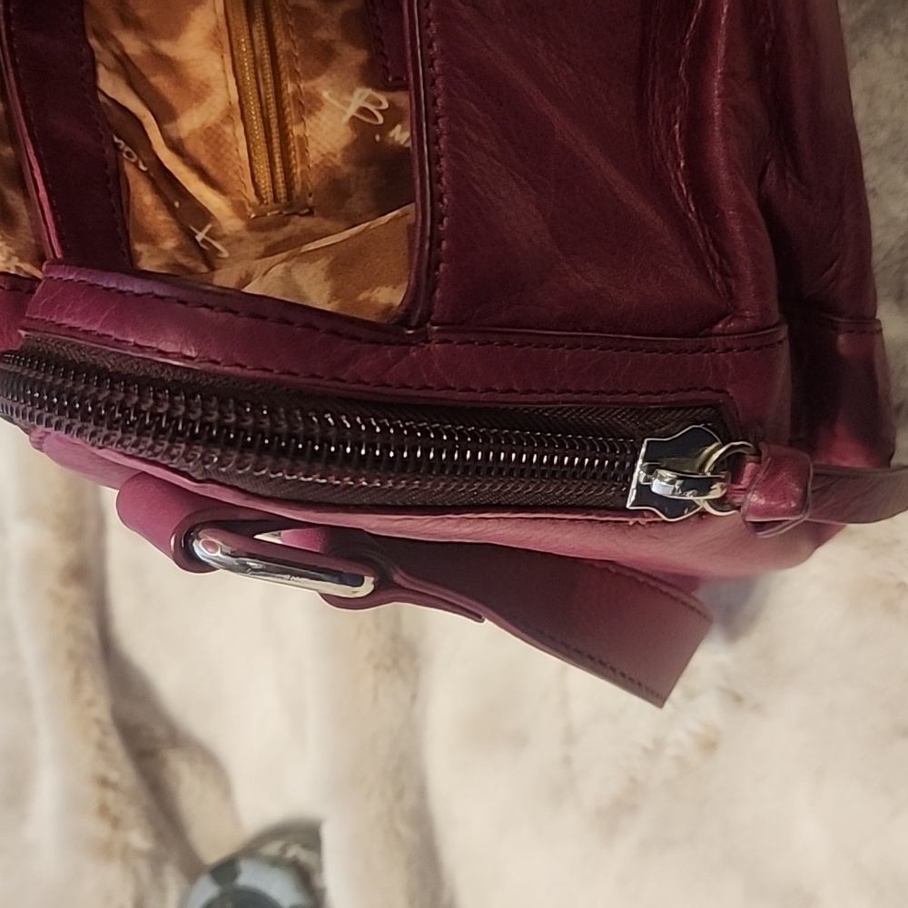 B. Makowsky Shoulder bag - Picture 6 of 8